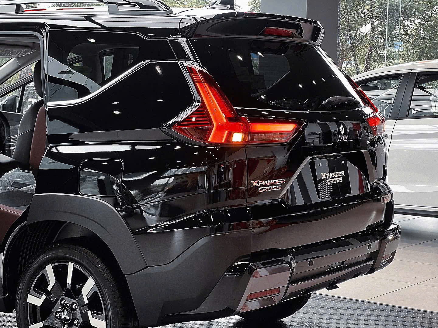 Mitsubishi Xpander Cross
