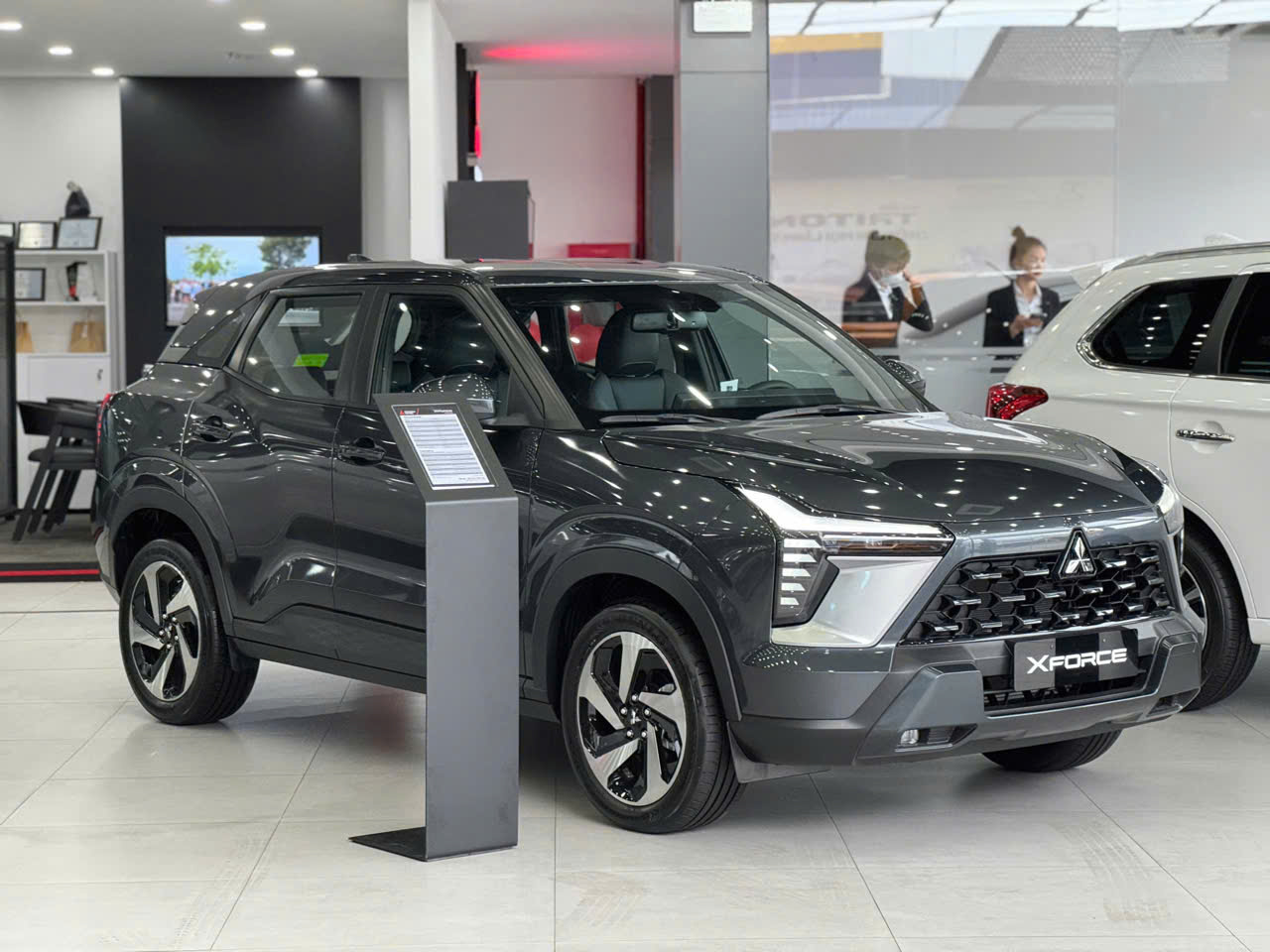 Mitsubishi XForce